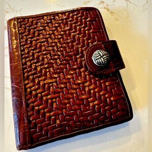 Our World by Leegin Brown Woven Leather Wallet with Coin Purse Silver Close